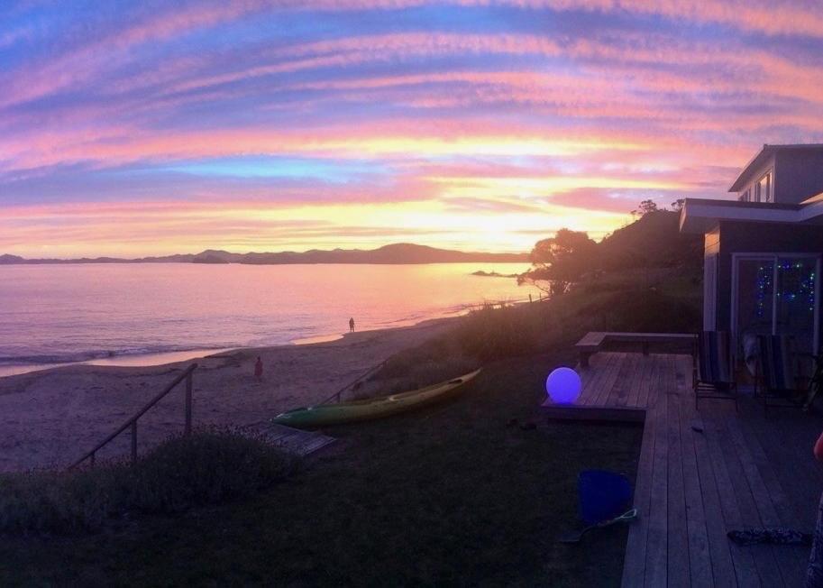 Shoreside - Tutukaka Holiday Home Екстериор снимка